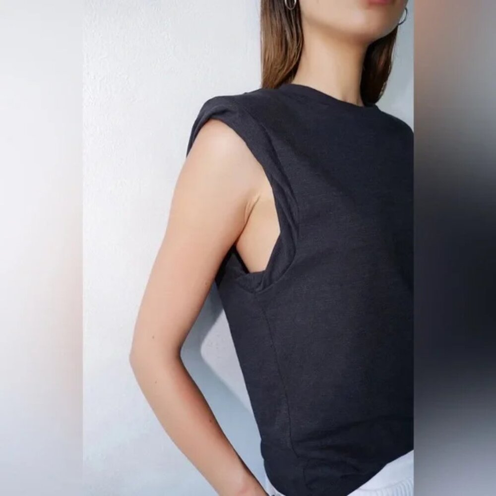 THE RANGE Shirt Womens XS Black Cropped Muscle Tank Ruched Sides 100% Cotton‎